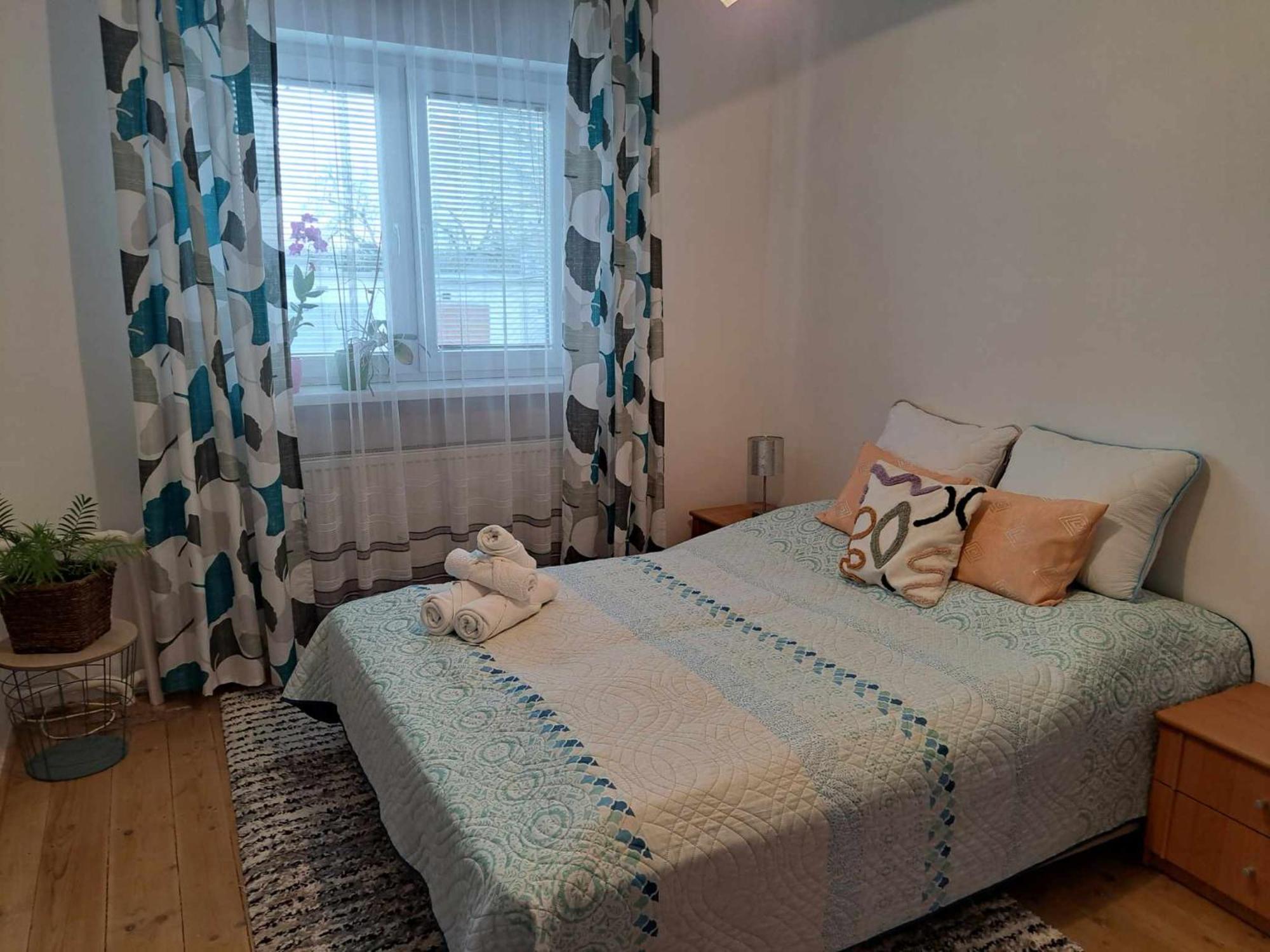 Cozy Town Center Retreat Apartamento Komárno Exterior foto